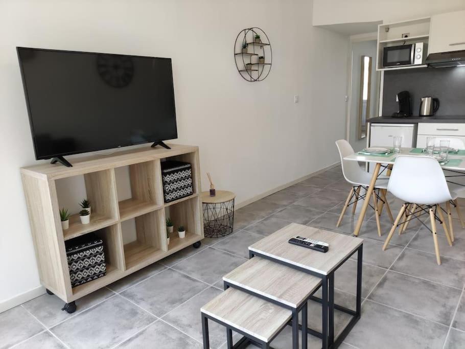 L'Atelier De La Cite - Parking Gratuit Securise Apartment Carcassonne Exterior photo