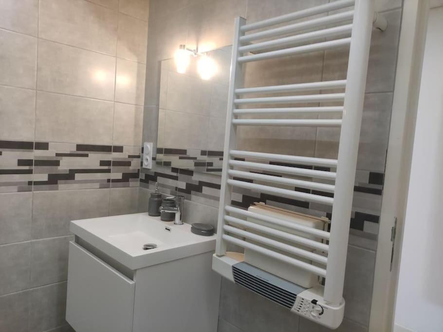 L'Atelier De La Cite - Parking Gratuit Securise Apartment Carcassonne Exterior photo
