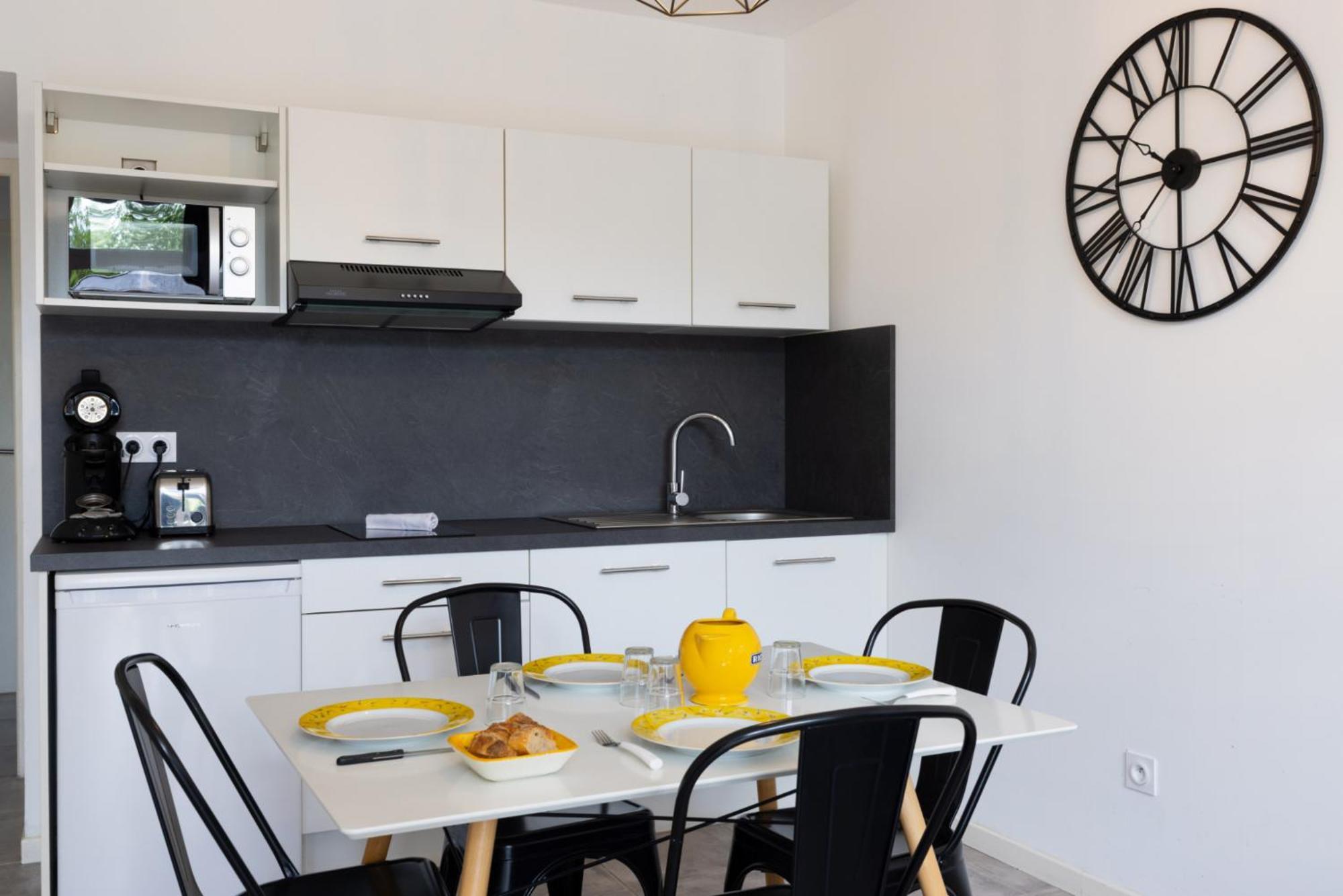 L'Atelier De La Cite - Parking Gratuit Securise Apartment Carcassonne Exterior photo
